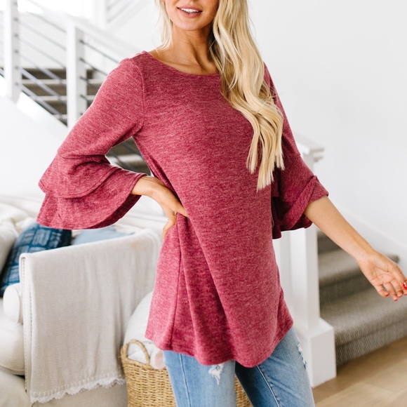 Back Up Ruffle Sleeve Blouse - Picture 5 of 8